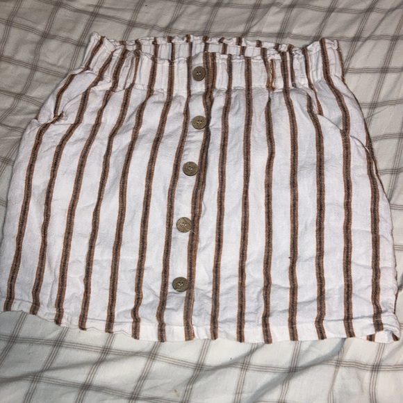 Skirt - Picture 2 of 3